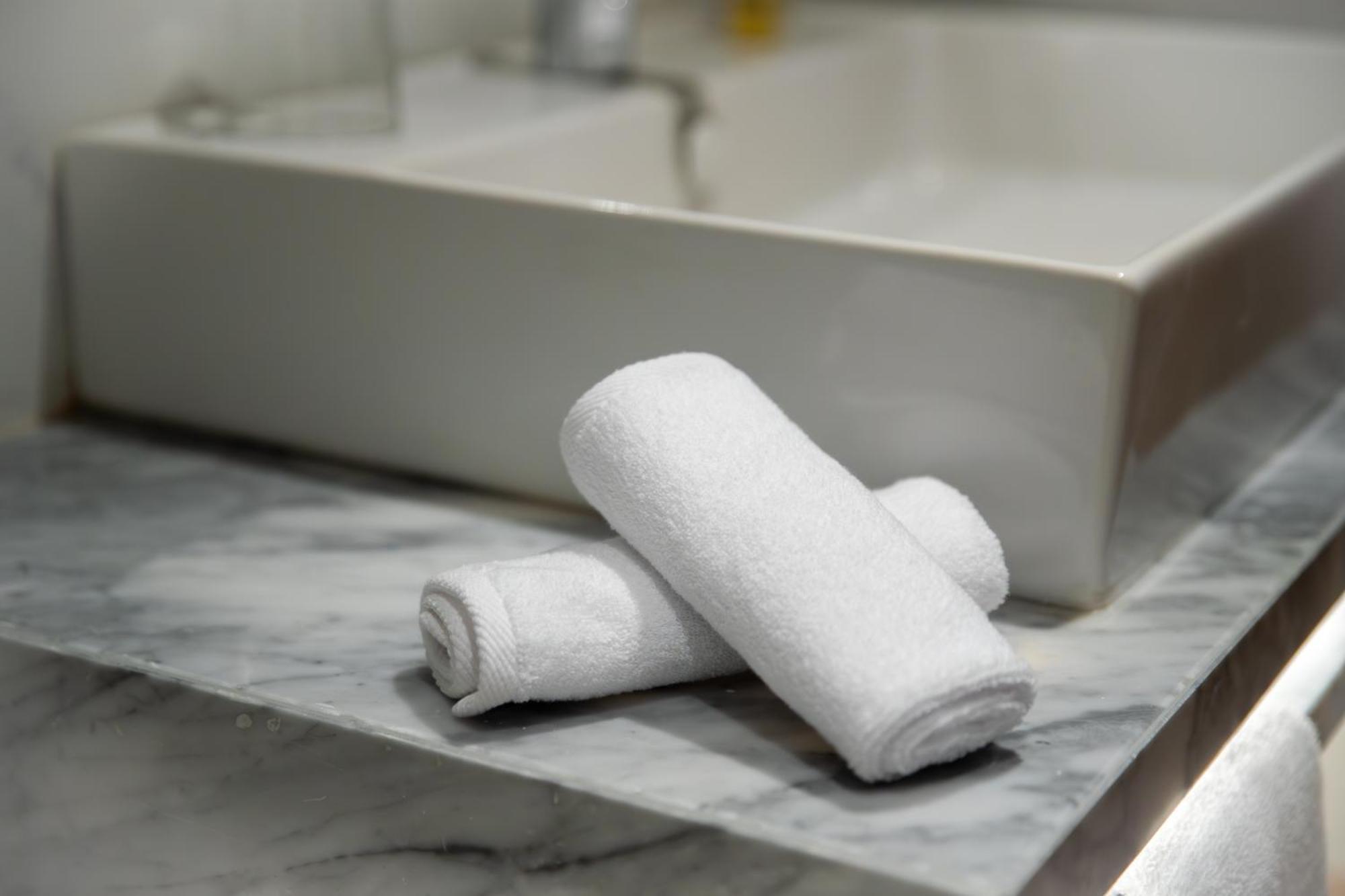Dominium Palace Agadir Exterior foto A rolled hand towel