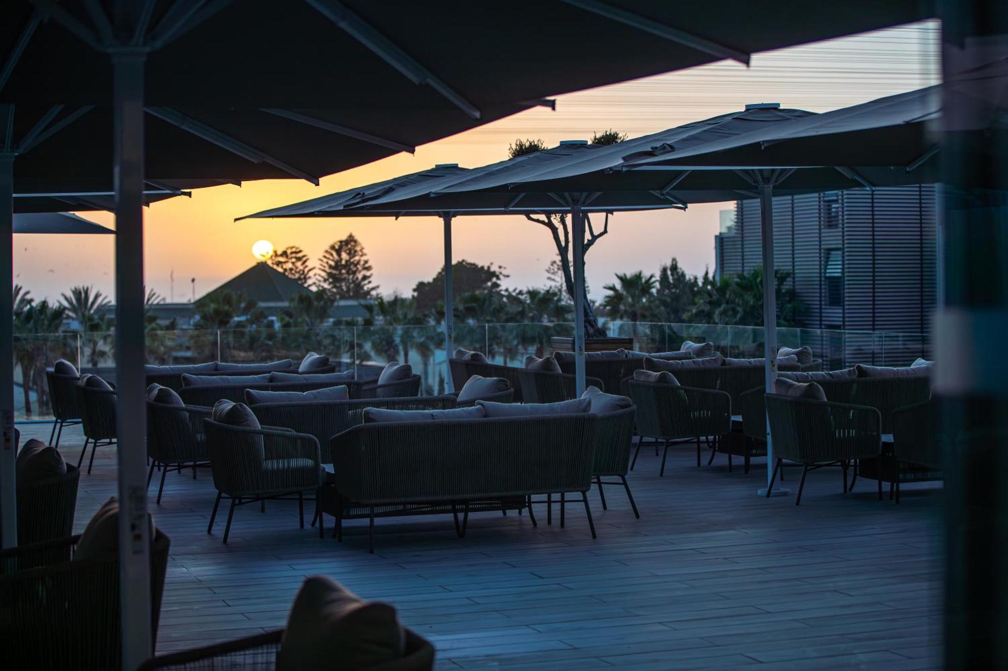 Dominium Palace Agadir Exterior foto The Sky Bar