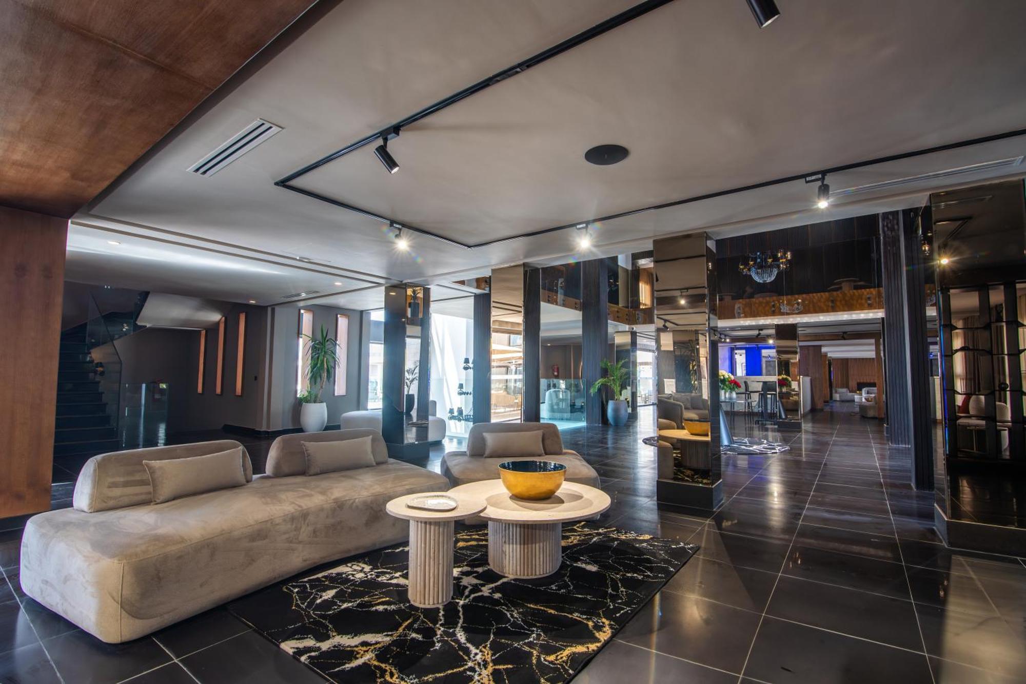 Dominium Palace Agadir Exterior foto The lobby of the hotel